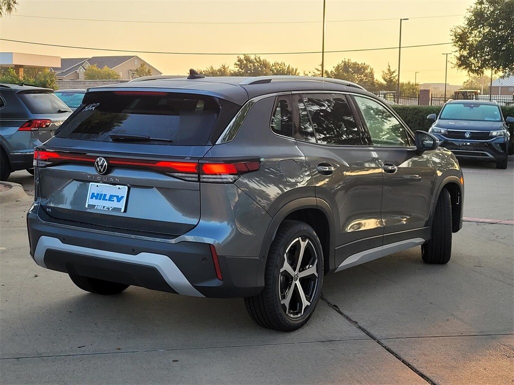 2025 Volkswagen Tiguan SE photo 3
