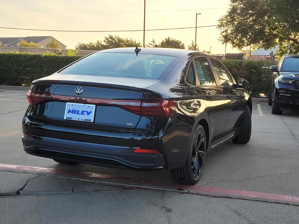 New 2027 Volkswagen Jetta 1.5T SE Sedan