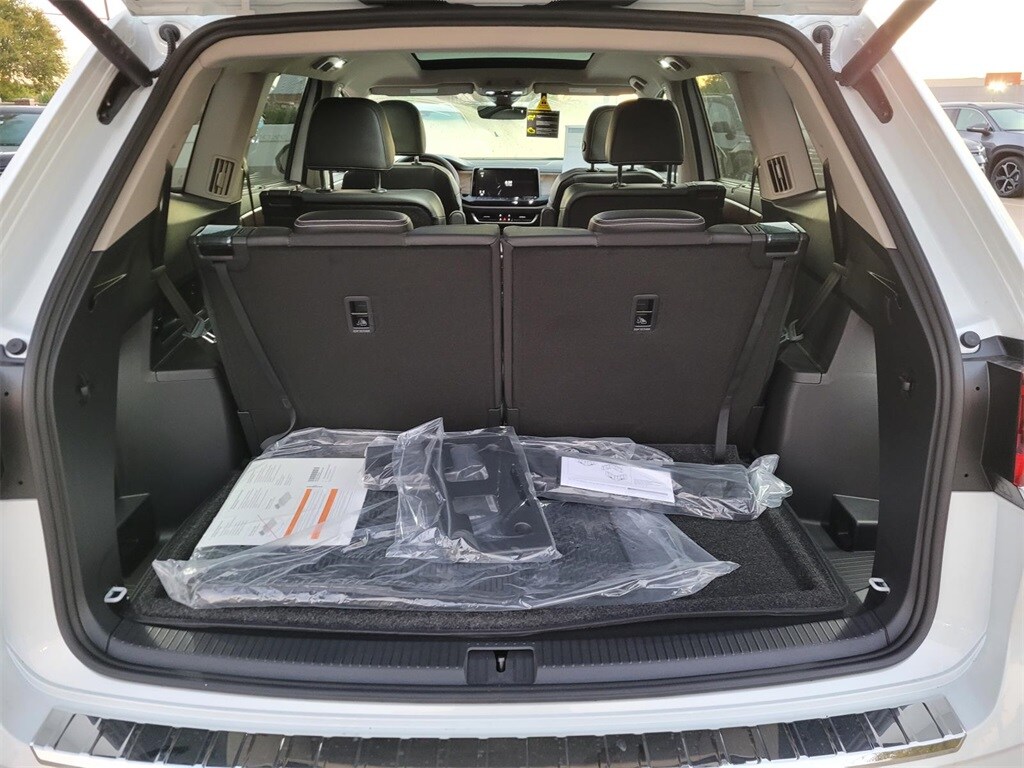 2026 Volkswagen Atlas SE Technology photo 4