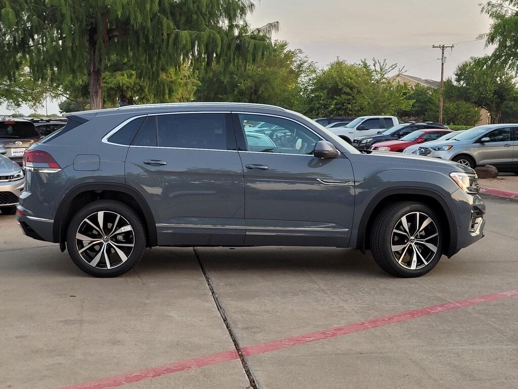 New 2026 Volkswagen Atlas Cross Sport SEL Premium R-Line SUV