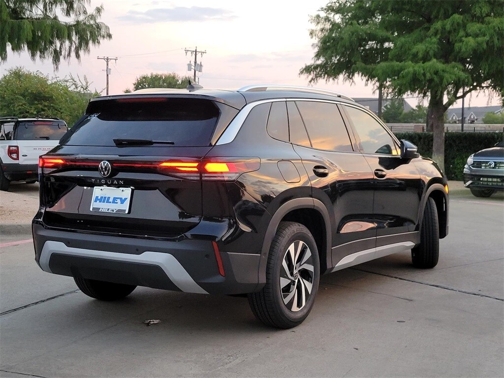 2025 Volkswagen Tiguan S photo 3