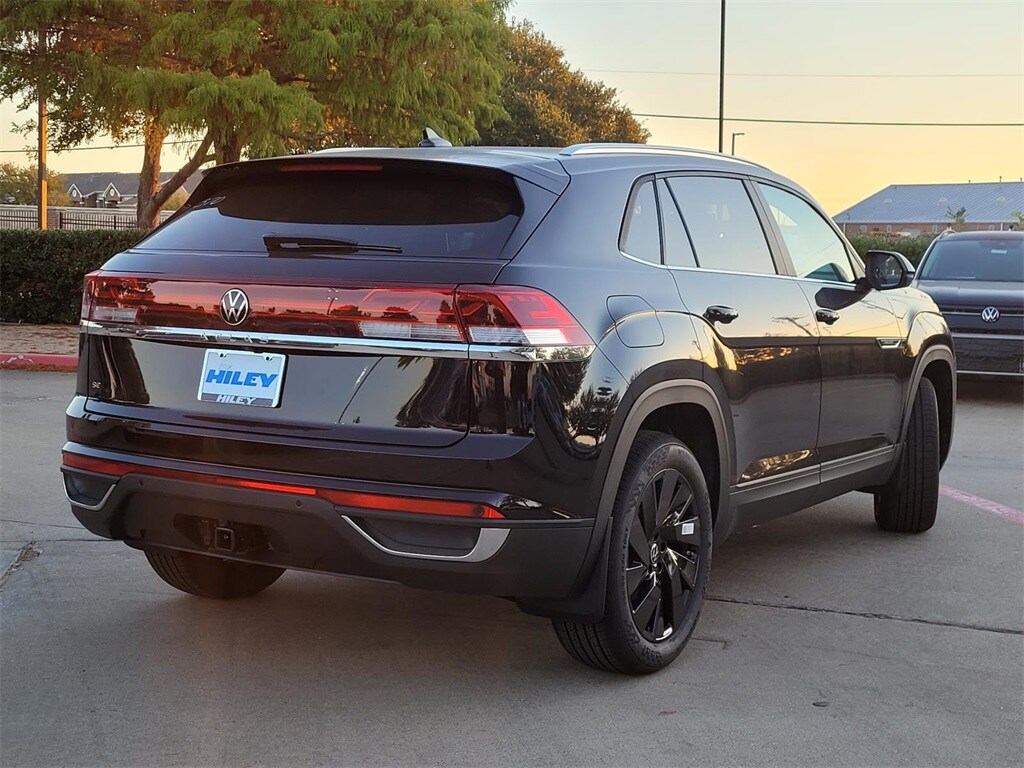 2026 Volkswagen Atlas Cross Sport SE Technology photo 3