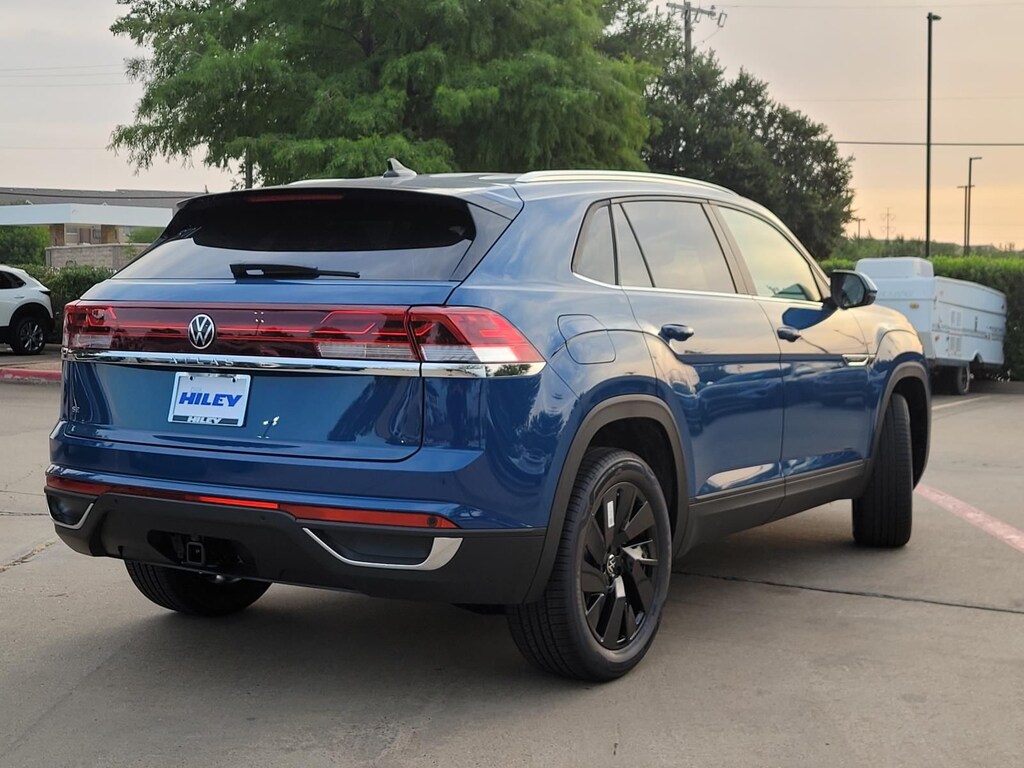 New 2026 Volkswagen Atlas Cross Sport SE w/Technology SUV