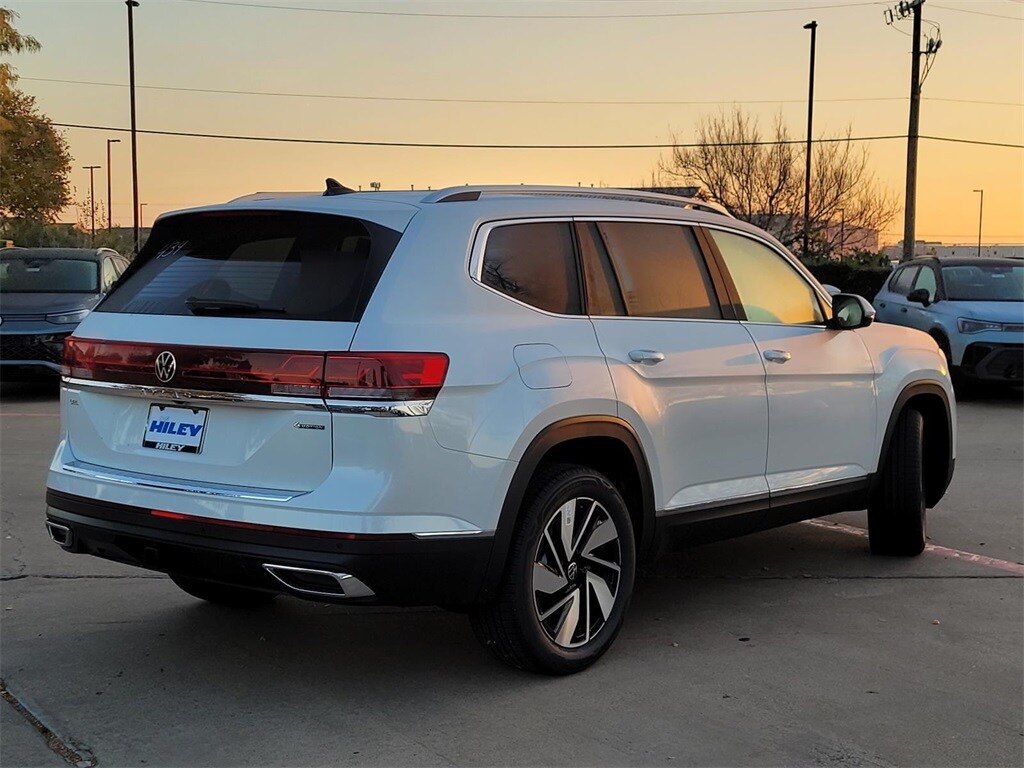 2026 Volkswagen Atlas SEL photo 3