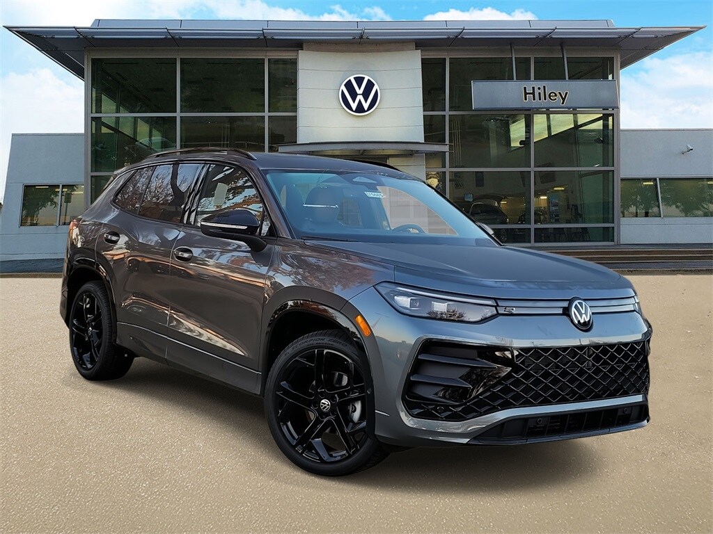 New 2026 Volkswagen Tiguan 2.0T SE R-Line Black SUV