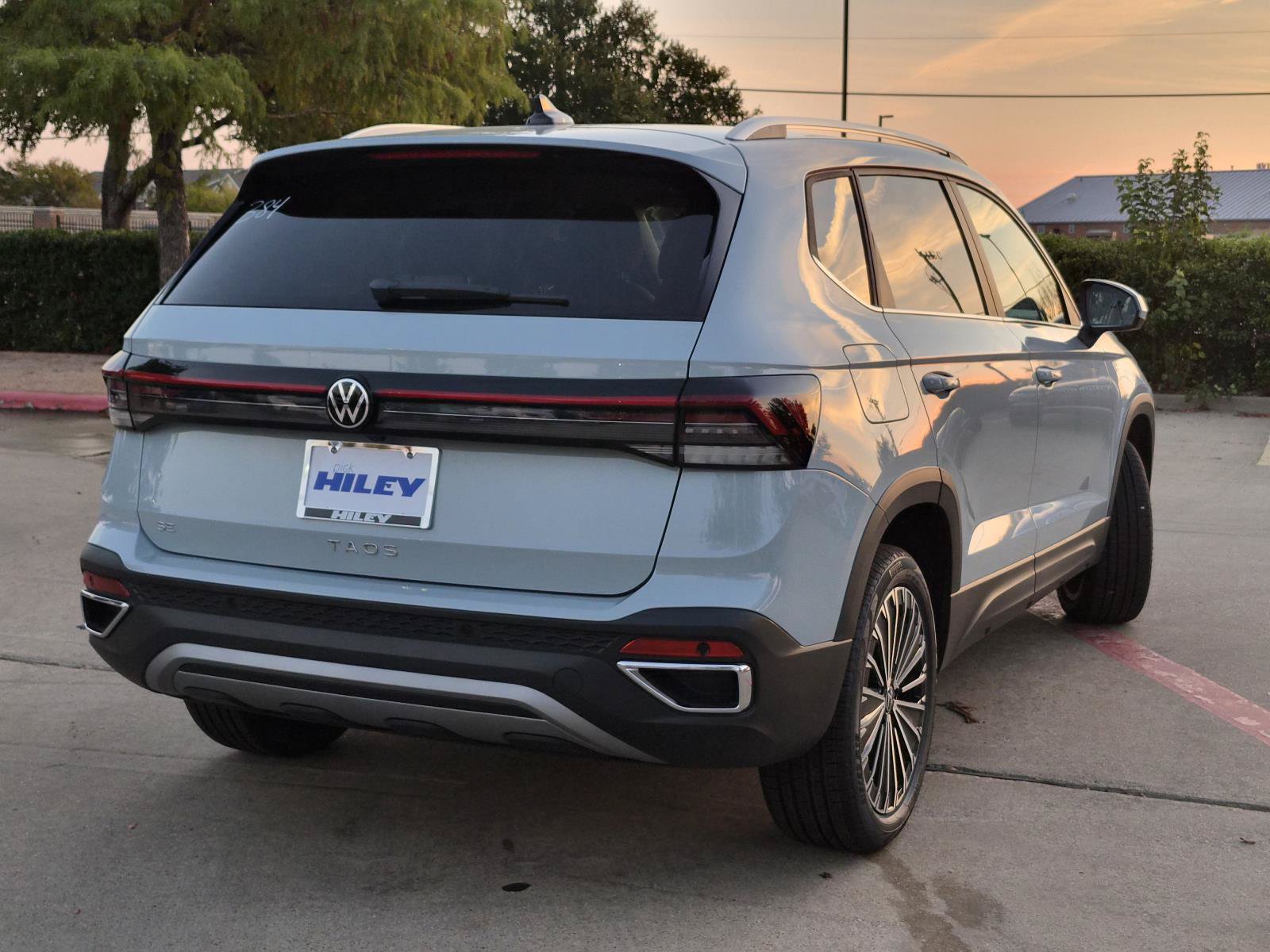 New 2027 Volkswagen Taos 1.5T SE SUV