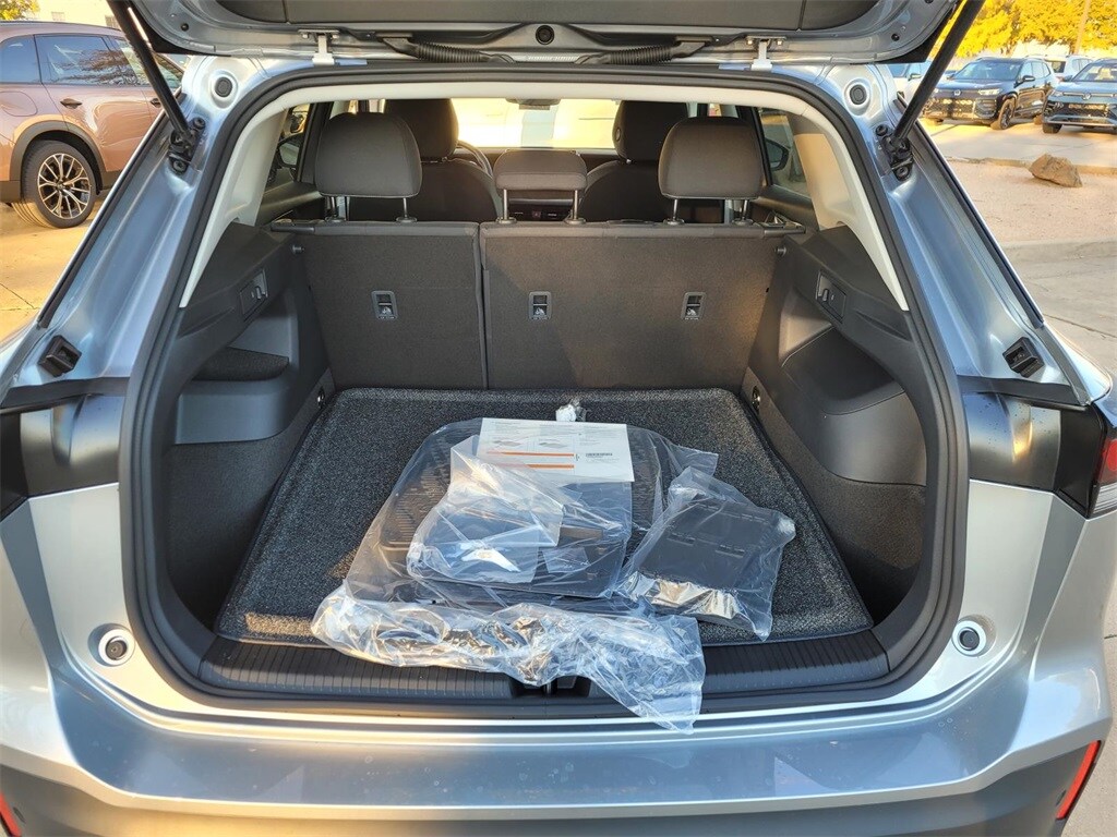 2026 Volkswagen Tiguan S photo 3