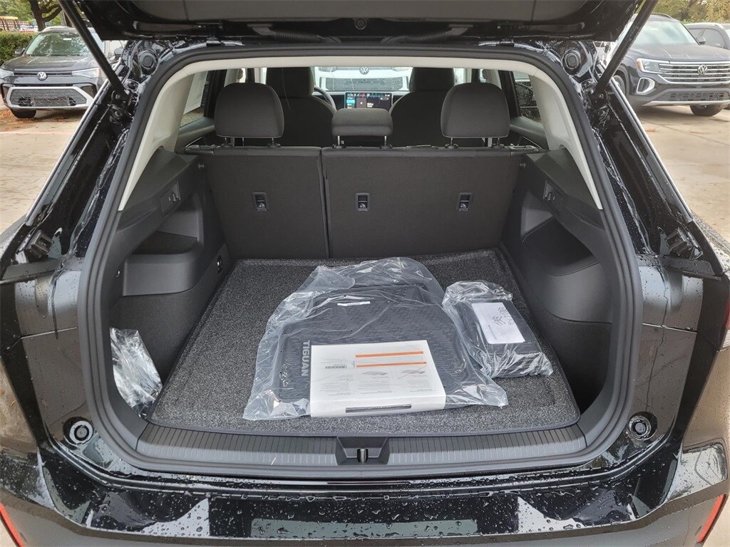 2026 Volkswagen Tiguan S photo 4