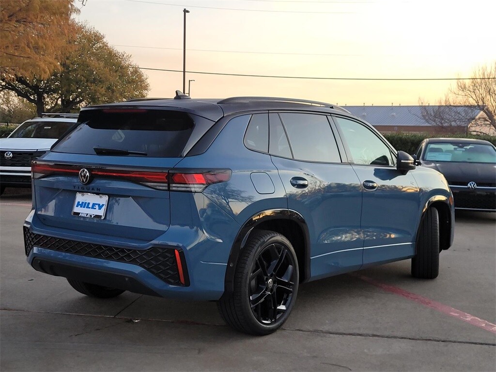 New 2026 Volkswagen Tiguan 2.0T SE R-Line Black SUV