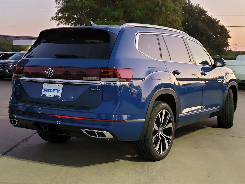 2026 Volkswagen Atlas SEL Premium R-Line photo 3