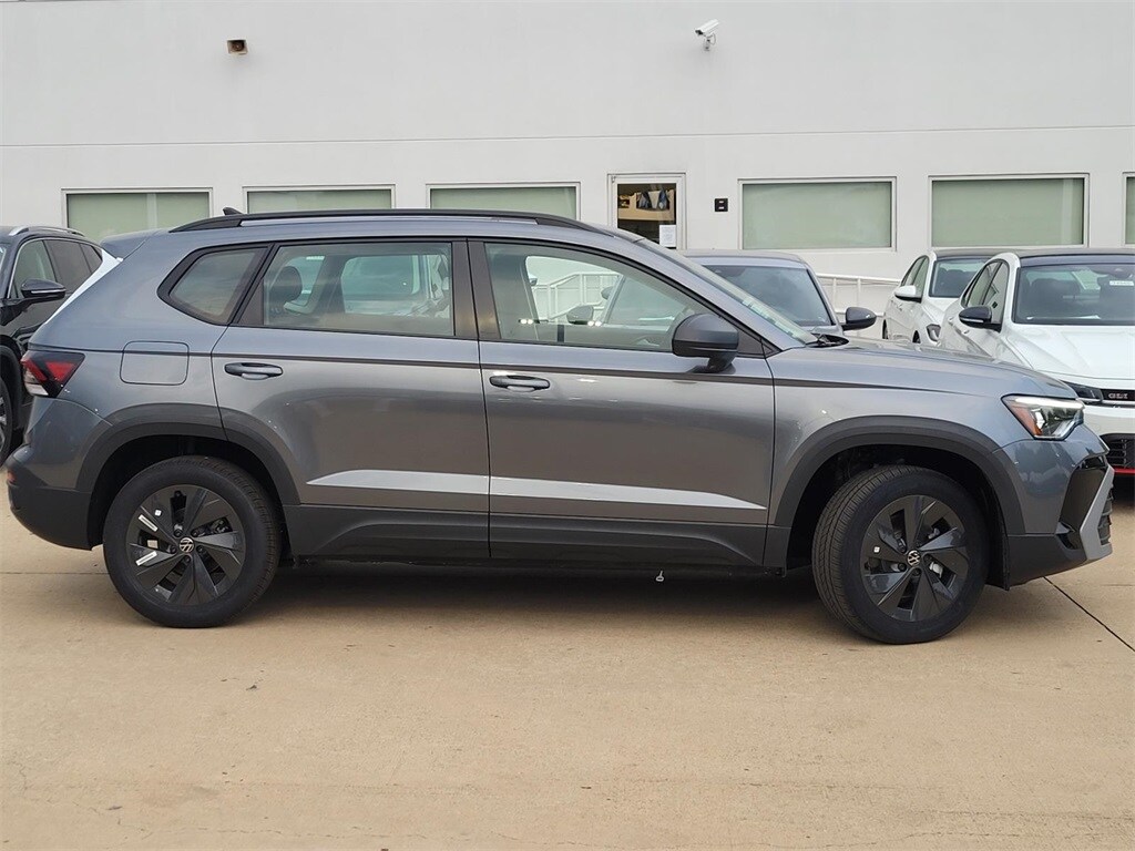 2025 Volkswagen Taos S photo 2