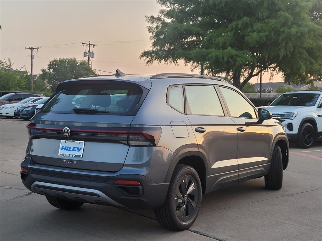2025 Volkswagen Taos S photo 2