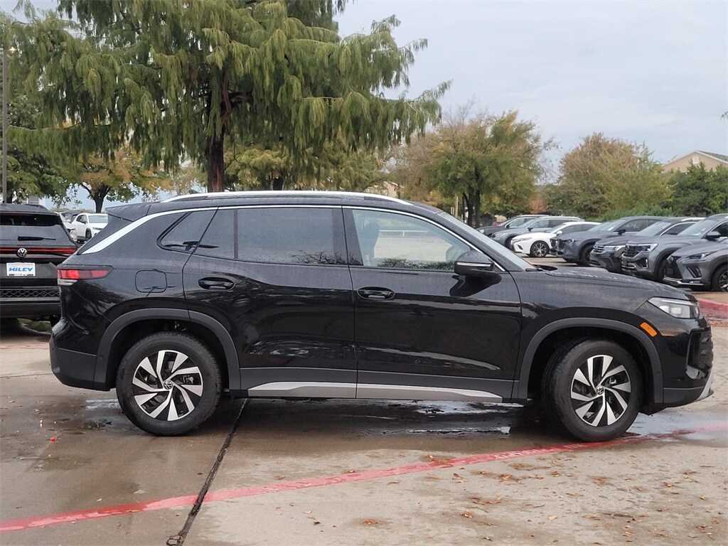 2026 Volkswagen Tiguan S photo 2