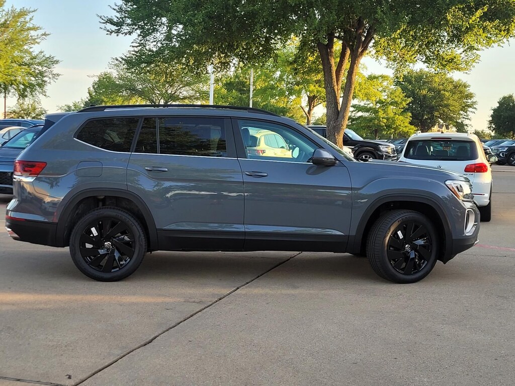 New 2026 Volkswagen Atlas 2.0T SE w/Technology SUV