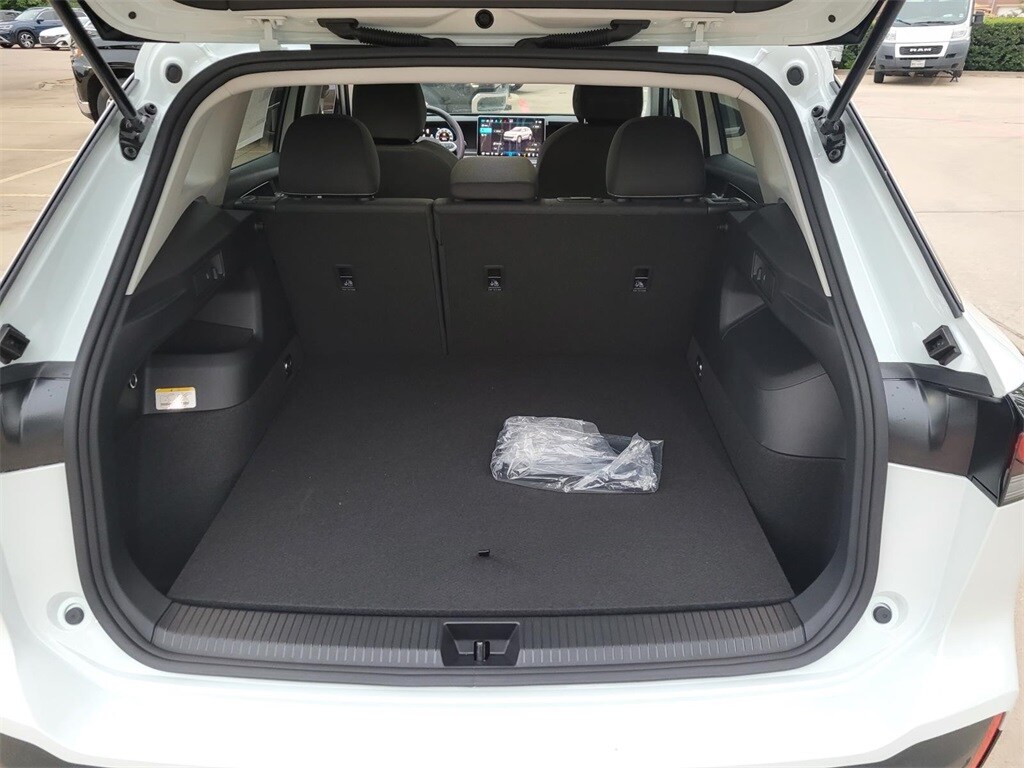 2025 Volkswagen Tiguan S photo 4