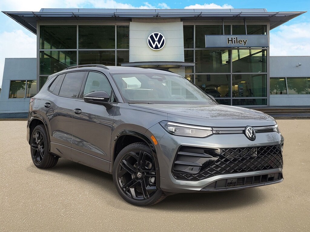 New 2026 Volkswagen Tiguan 2.0T SE R-Line Black SUV