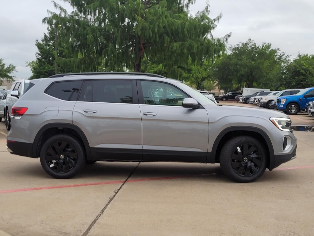 New 2026 Volkswagen Atlas SE w/Technology SUV