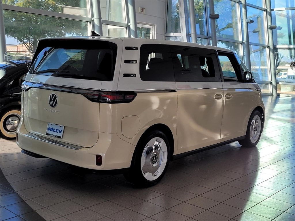 New 2025 Volkswagen ID. Buzz Pro S Van Passenger Van