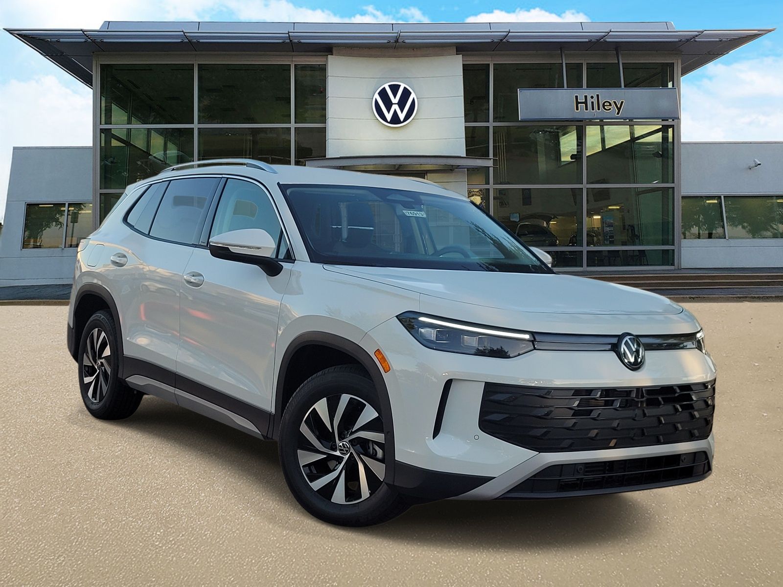 2026 Volkswagen Tiguan 2.0T S's photo