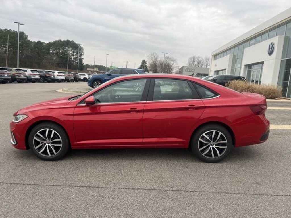 New 2026 Volkswagen Jetta 1.5T SE Sedan
