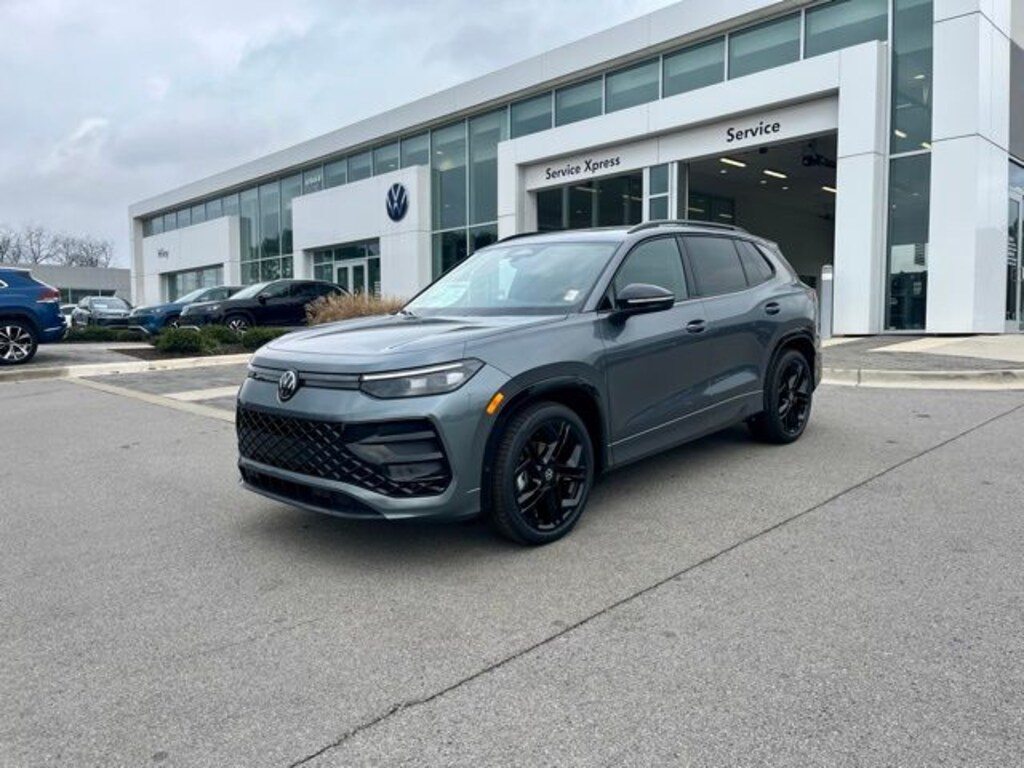 New 2026 Volkswagen Tiguan 2.0T SE R-Line Black SUV