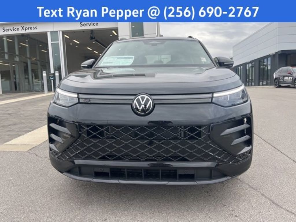 New 2026 Volkswagen Tiguan 2.0T SE R-Line Black SUV