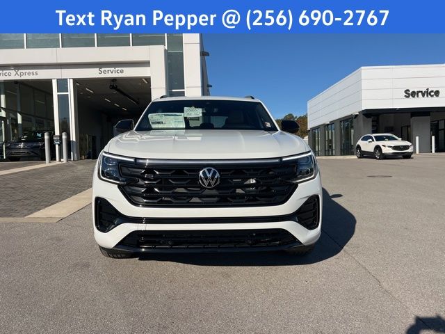 2026 Volkswagen Atlas Cross Sport SEL R-Line photo 2