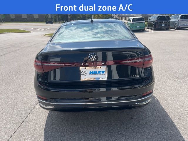 2025 Volkswagen Jetta 1.5T SEL photo 4