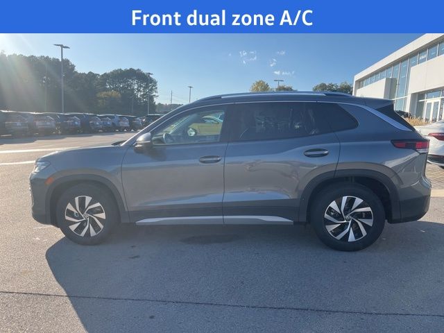 2025 Volkswagen Tiguan S photo 3