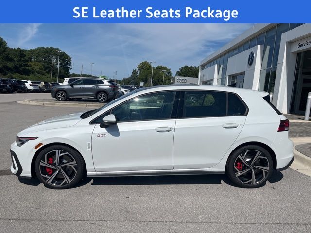 2025 Volkswagen Golf GTI SE photo 3