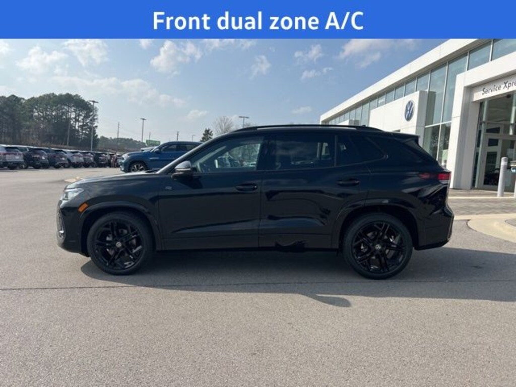 New 2026 Volkswagen Tiguan 2.0T SE R-Line Black SUV