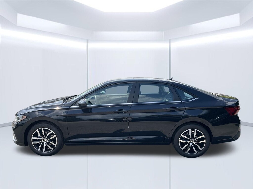New 2027 Volkswagen Jetta 1.5T SE Sedan