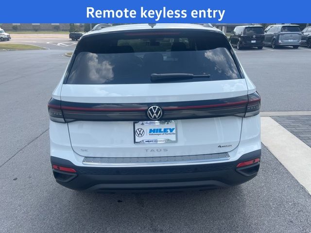 2025 Volkswagen Taos SE photo 2