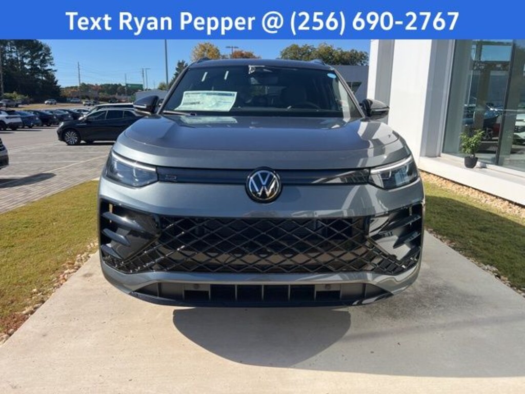 New 2026 Volkswagen Tiguan 2.0T SE R-Line Black SUV