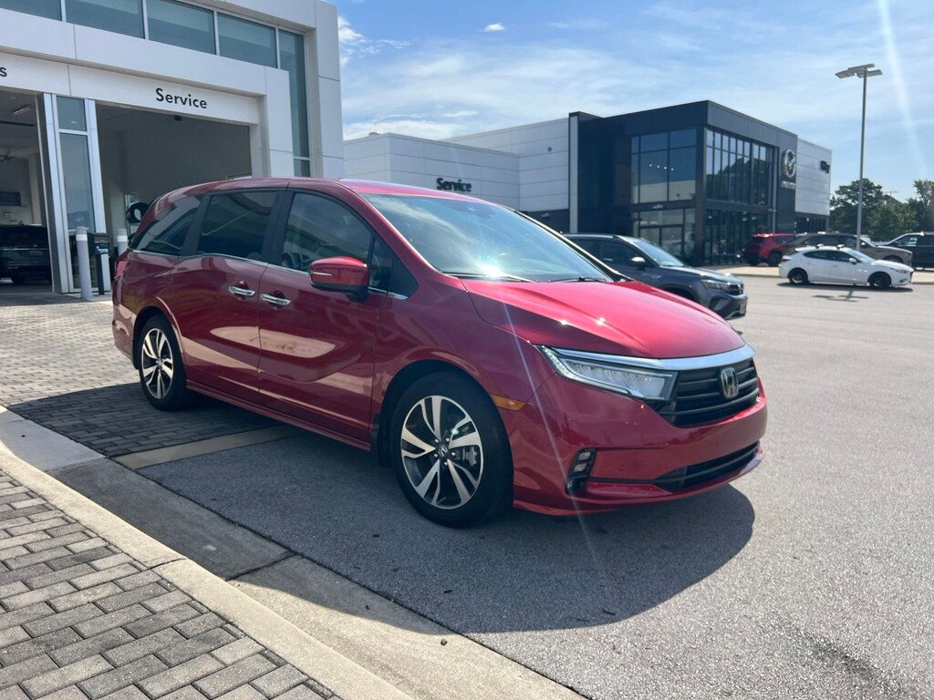 Used 2024 Honda Odyssey Touring Van
