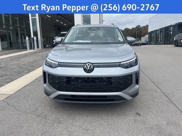 2026 Volkswagen Tiguan SE photo 2