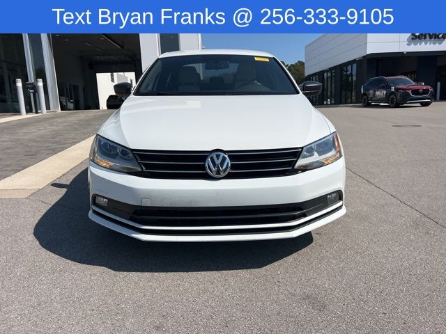 2016 Volkswagen Jetta 1.8T Sport photo 2
