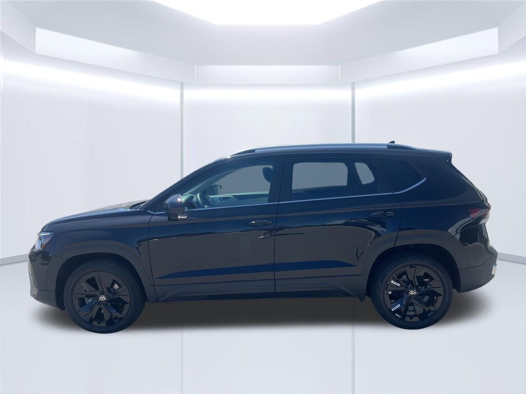 New 2026 Volkswagen Taos 1.5T SE SUV