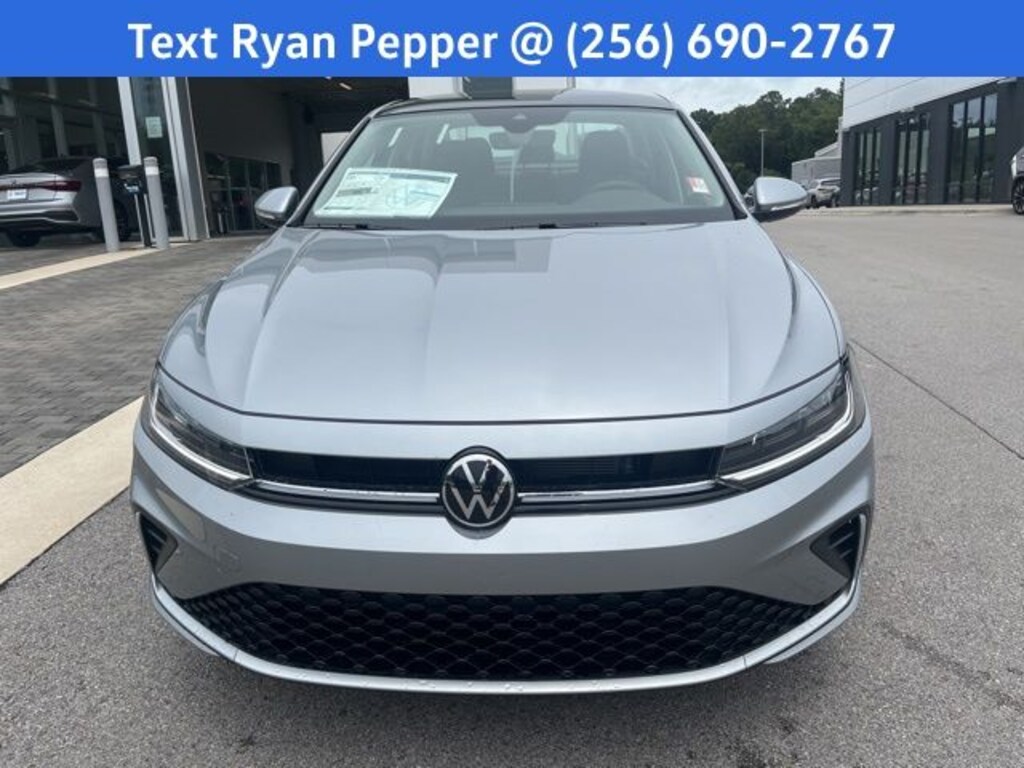 New 2025 Volkswagen Jetta 1.5T SEL Sedan