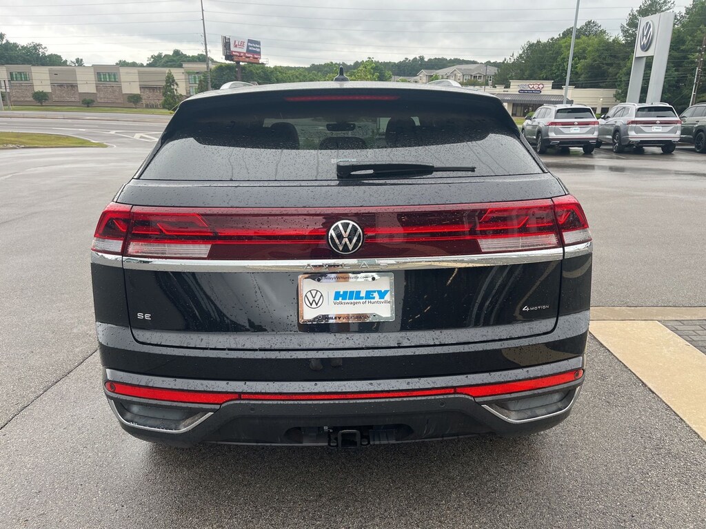 New 2026 Volkswagen Atlas Cross Sport 2.0T SE w/Technology SUV