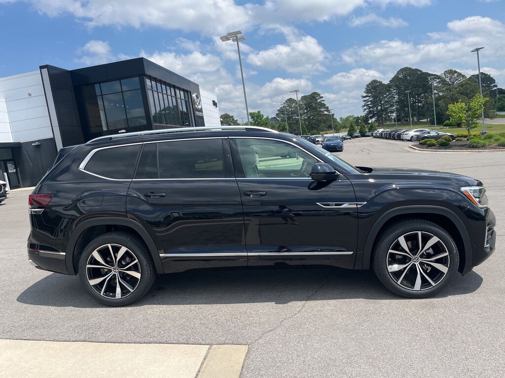New 2026 Volkswagen Atlas SEL Premium R-Line SUV