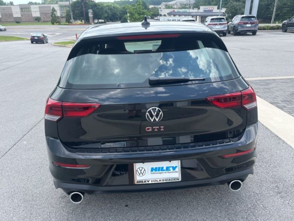 New 2025 Volkswagen Golf GTI 2.0T SE Hatchback