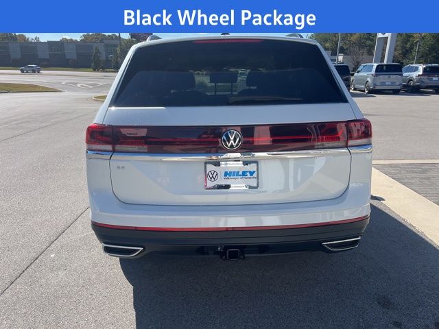 2026 Volkswagen Atlas SE Technology photo 2