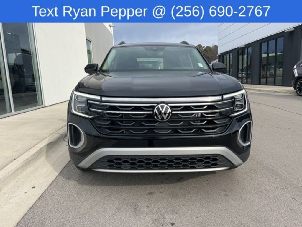 Used 2025 Volkswagen Atlas 2.0T Peak Edition SUV