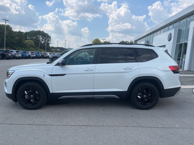 2026 Volkswagen Atlas Peak Edition SE photo 3