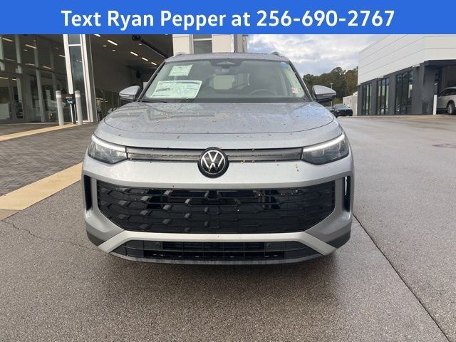 2026 Volkswagen Tiguan SE photo 2