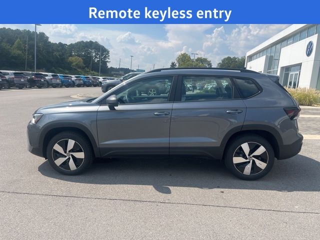 2025 Volkswagen Taos S photo 3