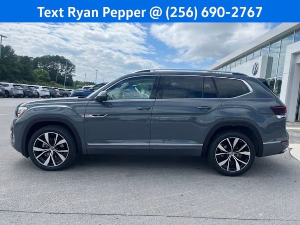 New 2025 Volkswagen Atlas 2.0T SEL Premium R-Line SUV