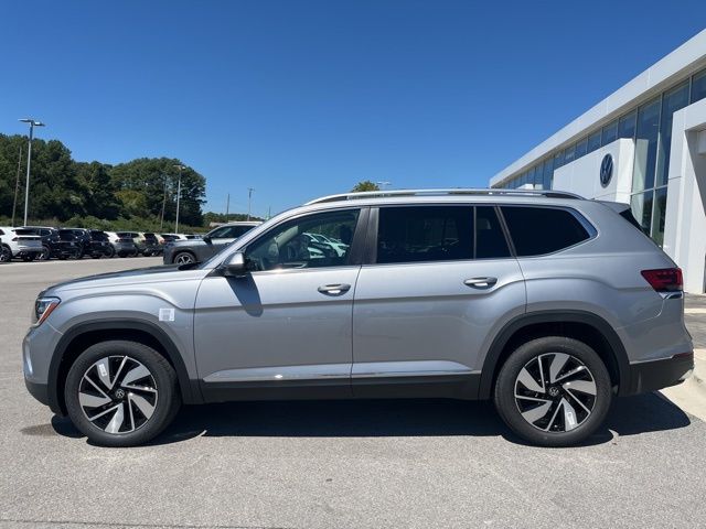 2026 Volkswagen Atlas SEL photo 3