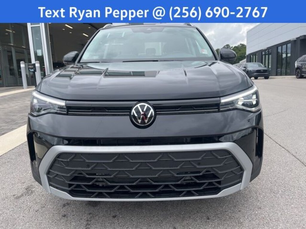 New 2025 Volkswagen Taos 1.5T SE SUV